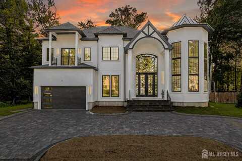 28 Harding Avenue, Edison, NJ 08820