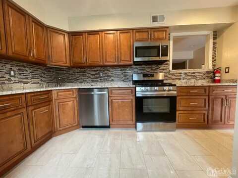 6102 Hana Road, Edison, NJ 08817