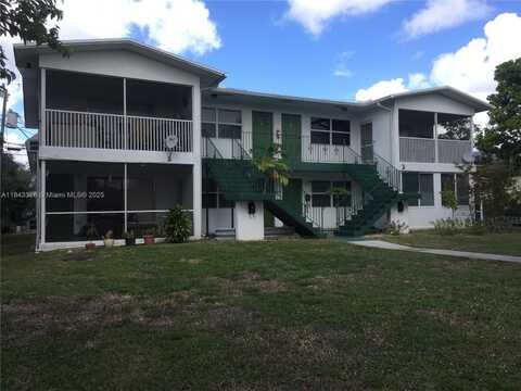 2829 Jackson St, Hollywood, FL 33020