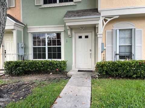 17 Simonton Cir, Weston, FL 33326