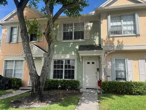 17 Simonton Cir, Weston, FL 33326