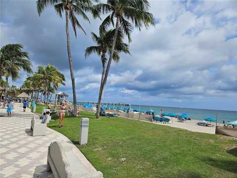 97 Deer Creek Rd, Deerfield Beach, FL 33442