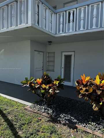 608 NE 2nd St, Dania Beach, FL 33004