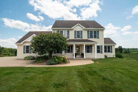 8866 Deer Run Dr, Allenton, WI 53002