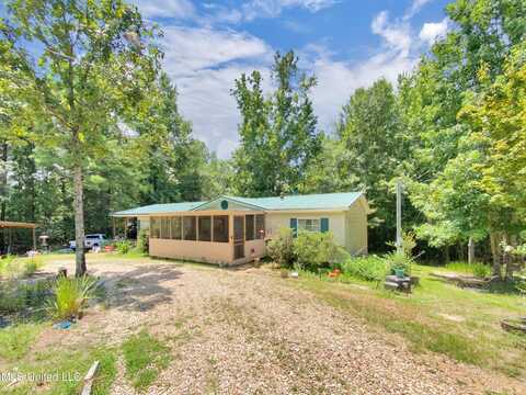 51 Rock Road, Hattiesburg, MS 39401