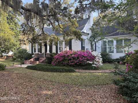2102 North Street, Beaufort, SC 29902