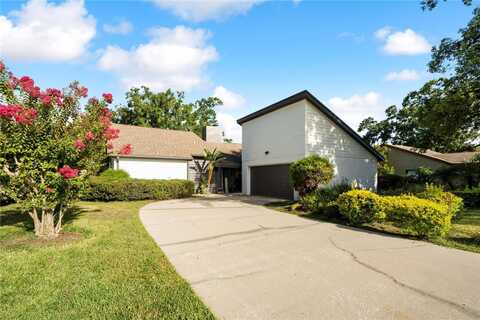 8304 PALMA VISTA LANE, TAMPA, FL 33614