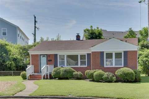 6 Linda Circle, Hampton, VA 23666