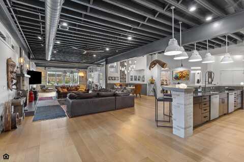 17 W 3rd Avenue, Columbus, OH 43201