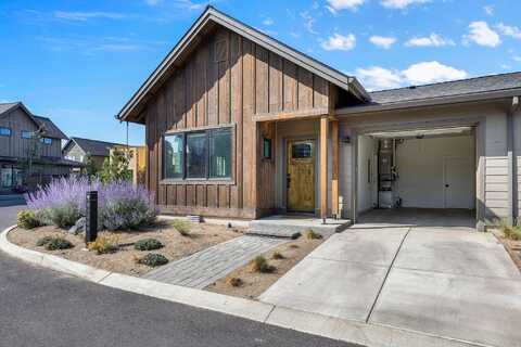 61301 Howe Way, Bend, OR 97702