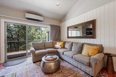 19717 Mount Bachelor Drive, Bend, OR 97702
