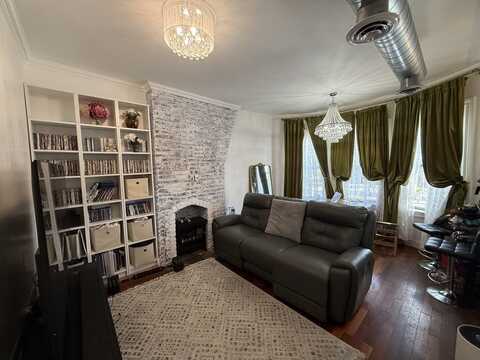 189 Cambridge St, Boston, MA 02134