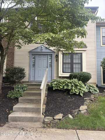 10 Victoria Court, Freehold, NJ 07728