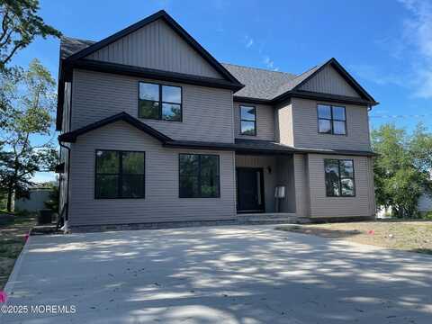 2041 Broadway Boulevard, Toms River, NJ 08757