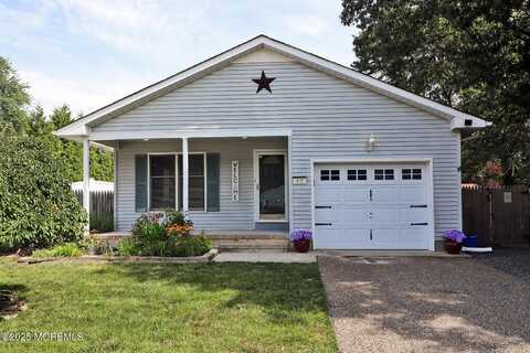 47 Central Avenue, Waretown, NJ 08758