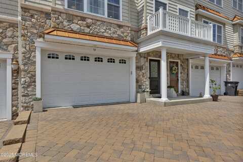 59 White Oak Lane, Aberdeen, NJ 07747