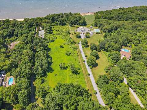 Boney Lane, Nissequogue, NY 11780
