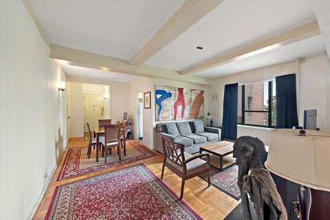 2200 E Tremont Avenue, Bronx, NY 10462