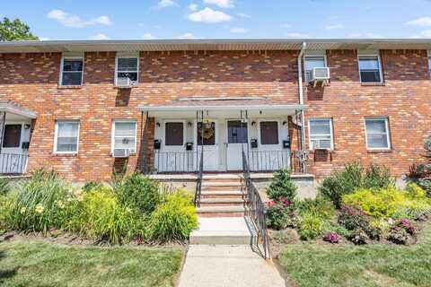 1 Childs Avenue, Floral Park, NY 11001