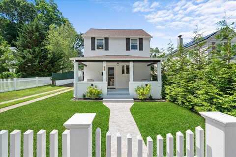 56 Summers Street, Oyster Bay, NY 11771