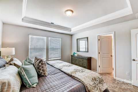 2642 Selbourne Drive, Gastonia, NC 28052