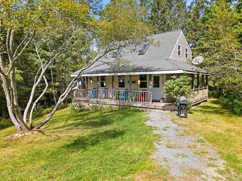 27 Spofford Drive, Deer Isle, ME 04627