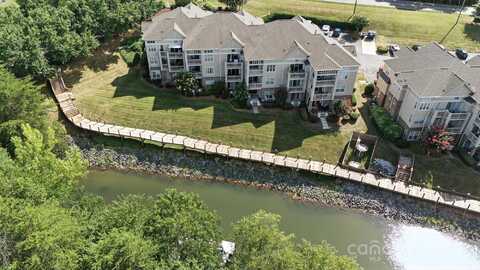 108 Pier 33 Drive unit: 409, Mooresville, NC 28117