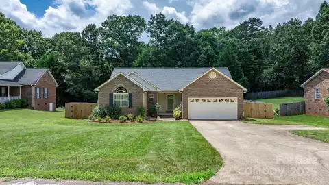 5473 Twelve Oak Lane, Conover, NC 28613