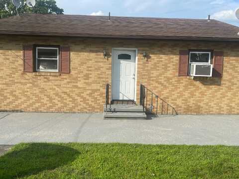 35 Houghton Street, Waterbury, CT 06704