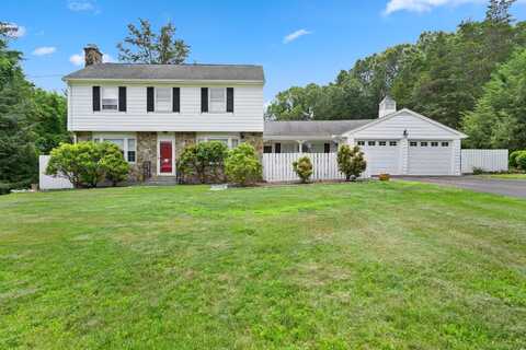 27 Brittany Avenue, Trumbull, CT 06611