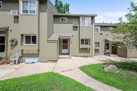 17 McKenna Drive, Middletown, CT 06457