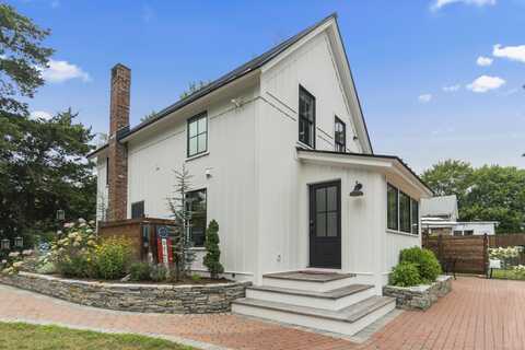 176 Great Neck Road, Waterford, CT 06385
