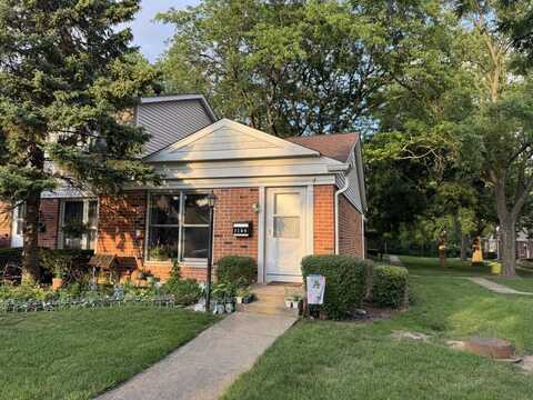 2104 Falmouth Court, Streamwood, IL 60107