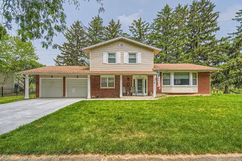 1322 E Thurston Drive, Palatine, IL 60074
