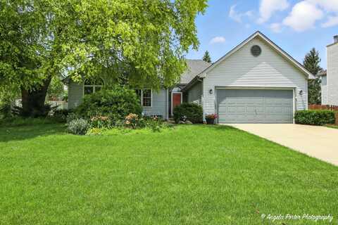 305 S Carriage Trail, McHenry, IL 60050