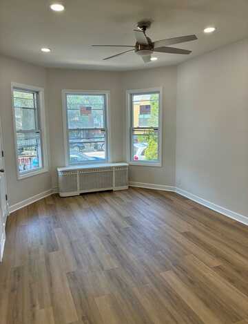 3745 W Diversey Avenue, Chicago, IL 60647