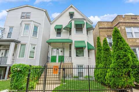 3821 N Whipple Street, Chicago, IL 60618