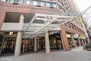 211 E Ohio Street, Chicago, IL 60611