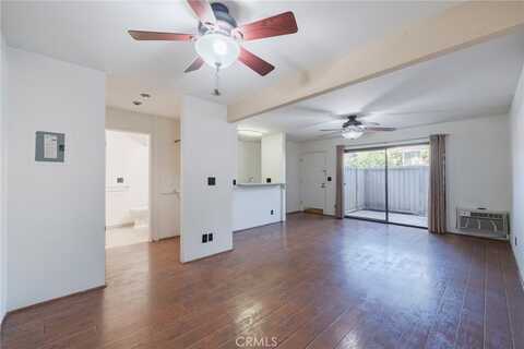 275 Streamwood, Irvine, CA 92620