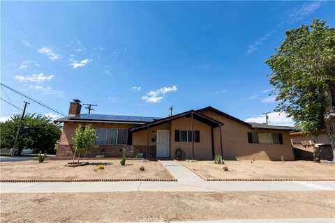 1191 W Avenue J-11, Lancaster, CA 93534