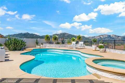 32070 Corte Bonilio, Temecula, CA 92592