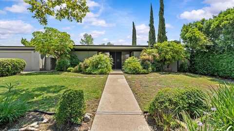 2216 N Indian Hill Boulevard, Claremont, CA 91711