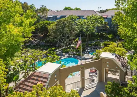 20331 Bluffside Circle, Huntington Beach, CA 92646