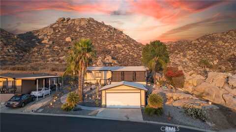 1536 S State Street, Hemet, CA 92543