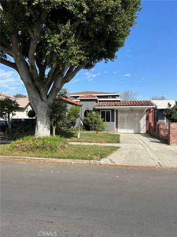 1919 W 82nd Street, Los Angeles, CA 90047