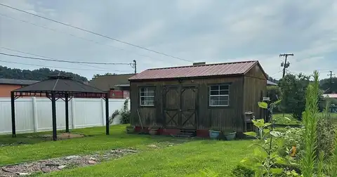 512 8th Street, Paintsville, KY 41240