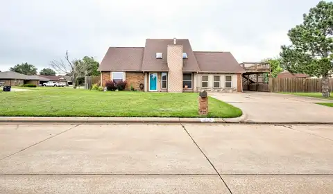 4618 Pine Cone Ln, Enid, OK 73703