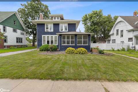 128 10th Street NW, Mason City, IA 50401