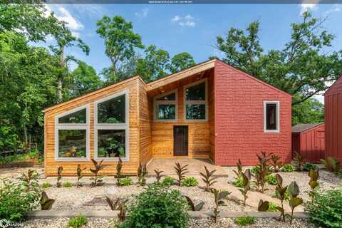 1813 Jenny Lane, Eldora, IA 50627