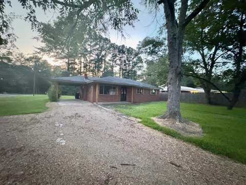 101 Moore Dr, Calhoun City, MS 38916